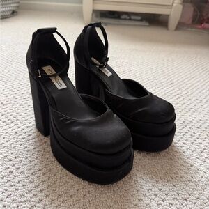 Steve Madden Black Satin Platform Shoes